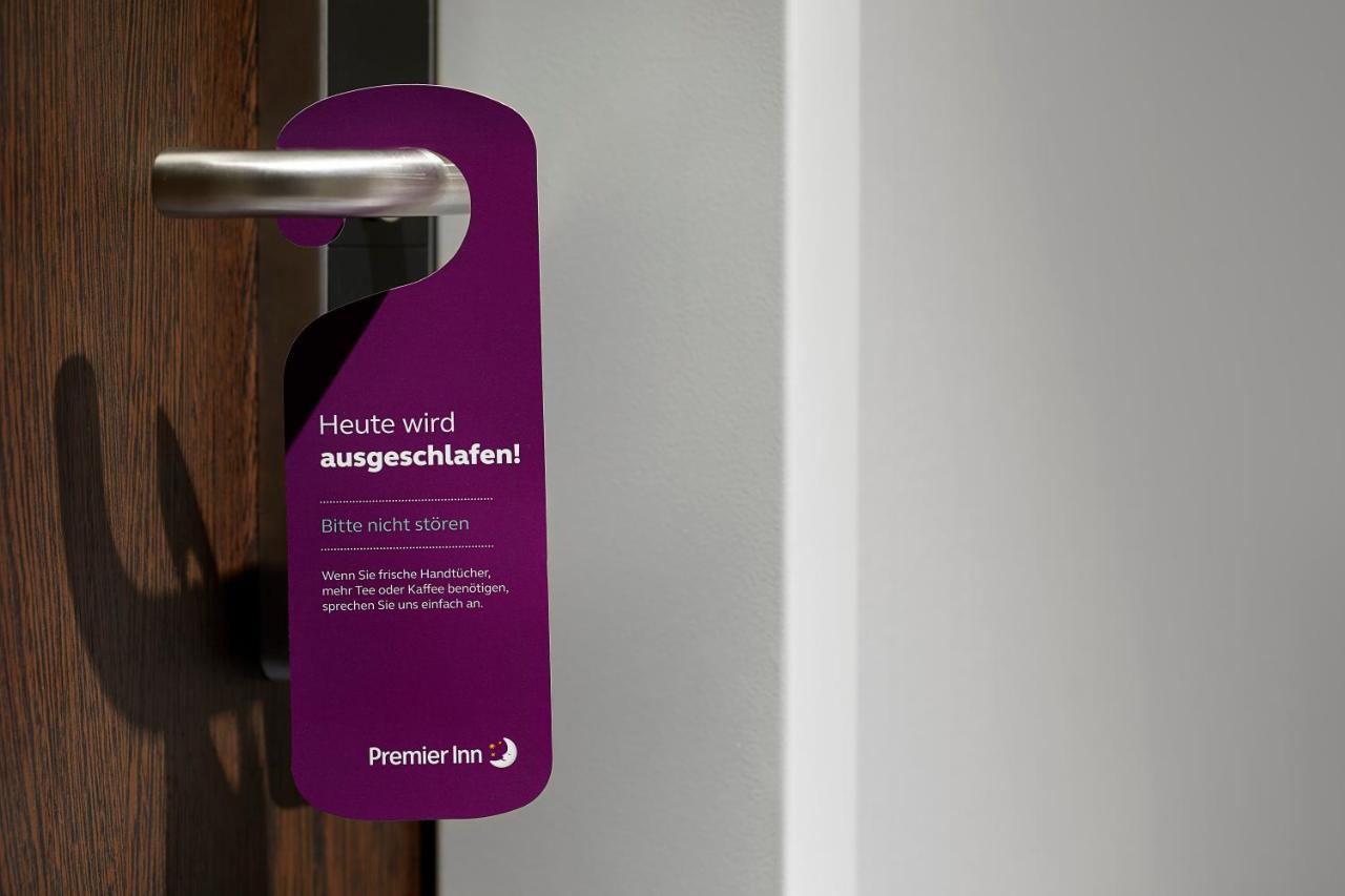 Premier Inn Saarbruecken City Centre Buitenkant foto