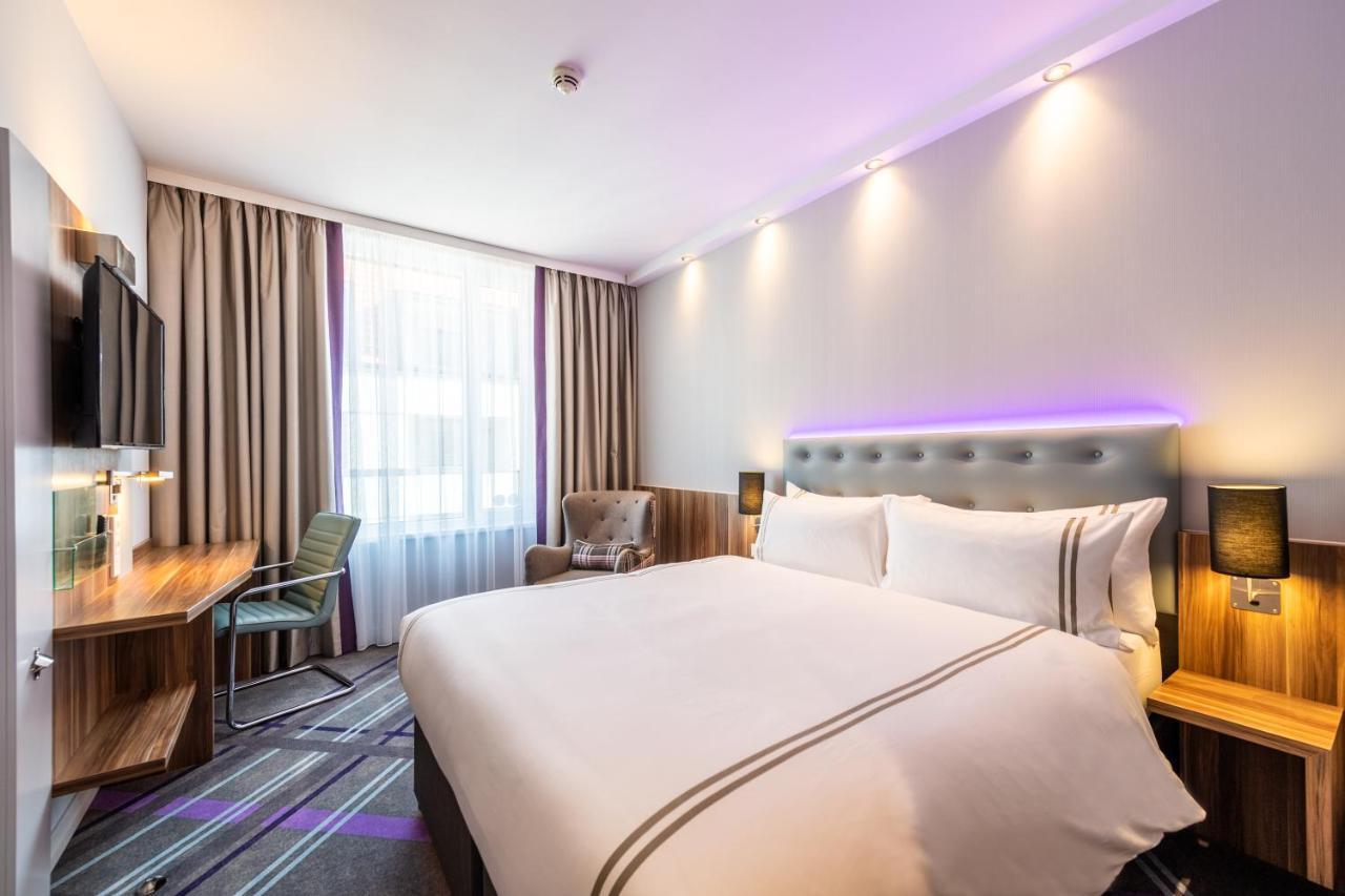Premier Inn Saarbruecken City Centre Buitenkant foto